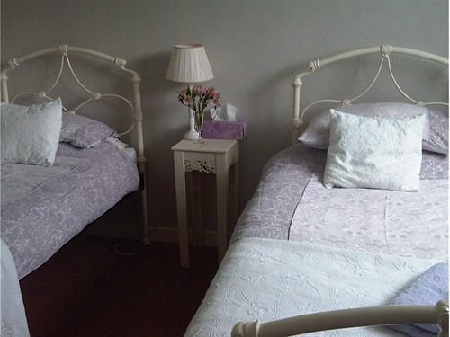 לאקוק Damson Cottage B&B מראה חיצוני תמונה