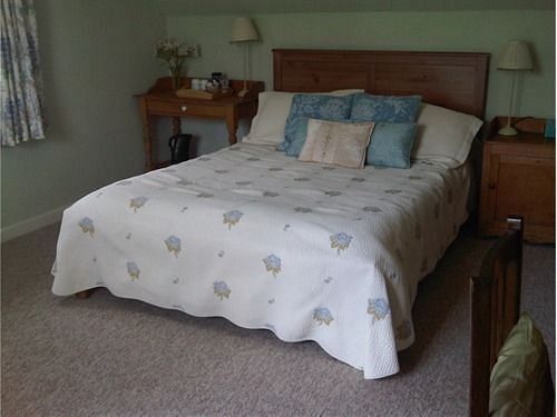 לאקוק Damson Cottage B&B מראה חיצוני תמונה