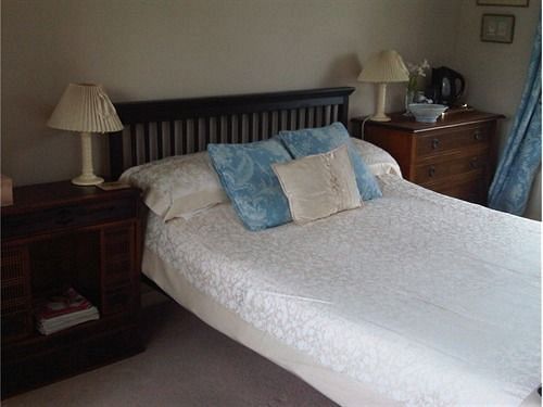 לאקוק Damson Cottage B&B מראה חיצוני תמונה